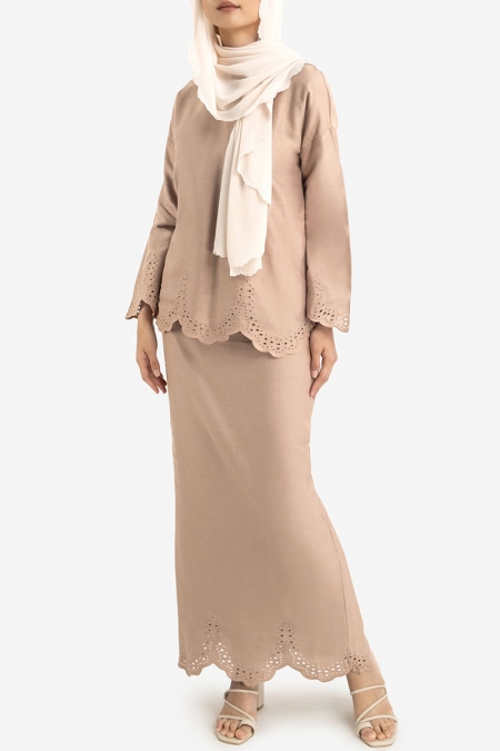 LINEN Mutiara Blouse & Skirt - Doeskin